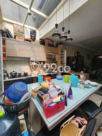 Jual Rumah Luas Megah Dengan View Cantik di Green Lake City, Jakarta Barat Jual Rumah Luas Megah Dengan View Cantik di Green Lake City, Jakarta Barat