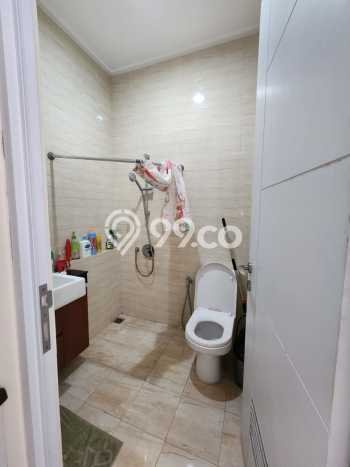 Jual Rumah Luas Megah Dengan View Cantik di Green Lake City, Jakarta Barat Jual Rumah Luas Megah Dengan View Cantik di Green Lake City, Jakarta Barat