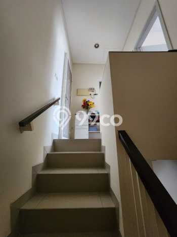 Jual Rumah Luas Megah Dengan View Cantik di Green Lake City, Jakarta Barat Jual Rumah Luas Megah Dengan View Cantik di Green Lake City, Jakarta Barat