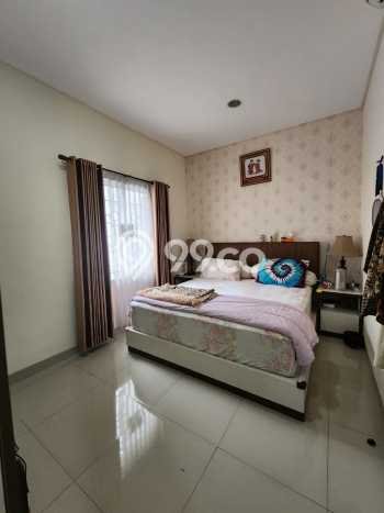 Jual Rumah Luas Megah Dengan View Cantik di Green Lake City, Jakarta Barat Jual Rumah Luas Megah Dengan View Cantik di Green Lake City, Jakarta Barat