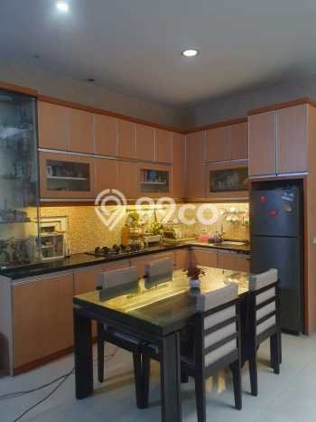 Rumah Elit Modern Siap Huni di Tomang Jakarta Barat Rumah Elit Modern Siap Huni di Tomang Jakarta Barat