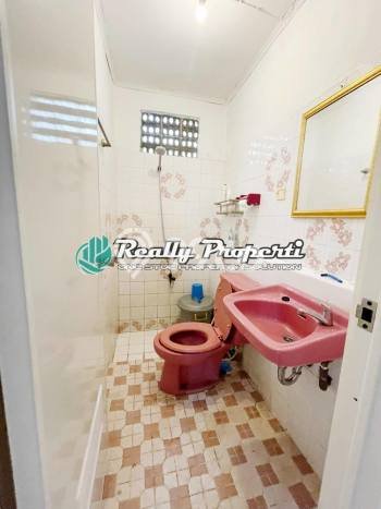 Rumah Modern 5 KT di Pondok Gede Bekasi Semi Furnished Rumah Modern 5 KT di Pondok Gede Bekasi Semi Furnished