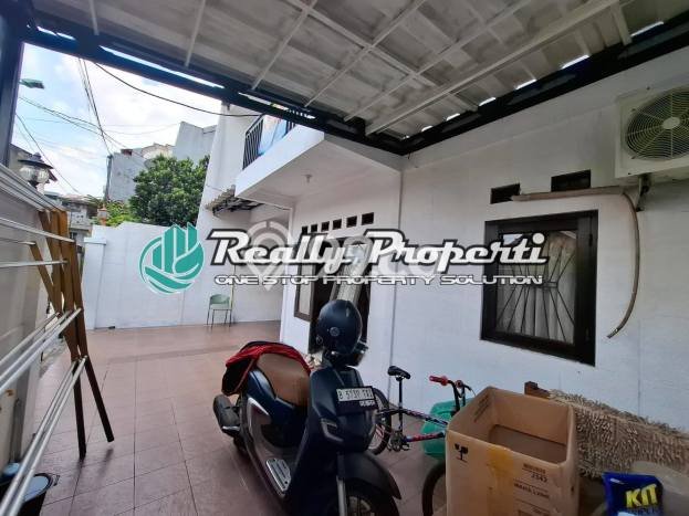 Dijual Rumah 4 Kamar Lokasi Strategis Bagus dan Strategis di Duren Sawit Dijual Rumah 4 Kamar Lokasi Strategis Bagus dan Strategis di Duren Sawit