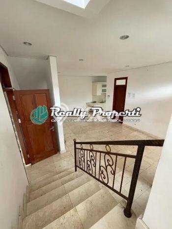 Hunian Eksklusif Dijual LT 170m2 di Kebayoran Baru, Jakarta Selatan Hunian Eksklusif Dijual LT 170m2 di Kebayoran Baru, Jakarta Selatan