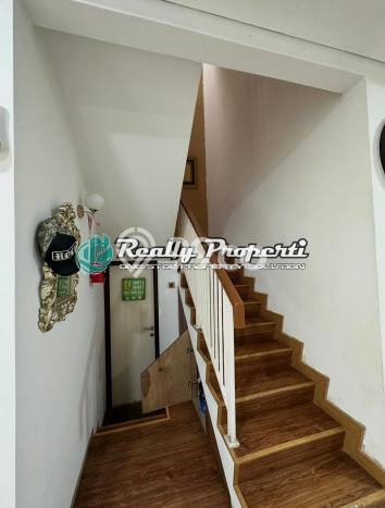 Rumah sewa siap pakai 4 Kamar Tidur di Bambu Apus, Jakarta Timur Rumah sewa siap pakai 4 Kamar Tidur di Bambu Apus, Jakarta Timur