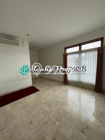 Hunian Eksklusif Dijual LT 170m2 di Kebayoran Baru, Jakarta Selatan Hunian Eksklusif Dijual LT 170m2 di Kebayoran Baru, Jakarta Selatan