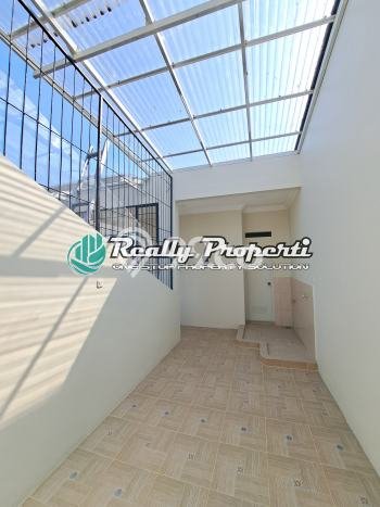 Rumah Elit Modern Tanpa Renovasi di Pondok Gede Bekasi Rumah Elit Modern Tanpa Renovasi di Pondok Gede Bekasi
