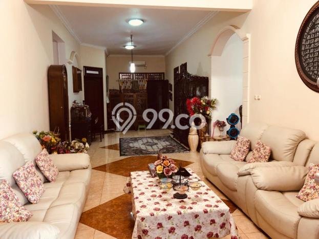 For Sale Rumah 4 Kamar Lokasi Ideal Nyaman dan Strategis di Wonocolo For Sale Rumah 4 Kamar Lokasi Ideal Nyaman dan Strategis di Wonocolo