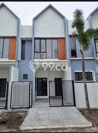 For Sale Rumah 4 Kamar Lokasi Ideal Bagus dan Strategis di Tenggilis Mejoyo For Sale Rumah 4 Kamar Lokasi Ideal Bagus dan Strategis di Tenggilis Mejoyo