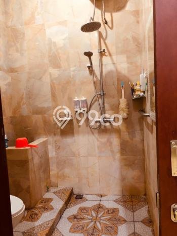 For Sale Rumah 4 Kamar Lokasi Ideal Nyaman dan Strategis di Wonocolo For Sale Rumah 4 Kamar Lokasi Ideal Nyaman dan Strategis di Wonocolo