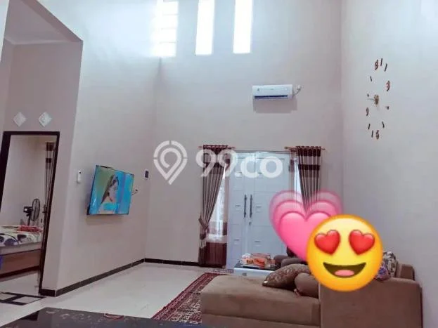 Jual Rumah Eksklusif 4 KT di Pakuwon City, Surabaya Jual Rumah Eksklusif 4 KT di Pakuwon City, Surabaya