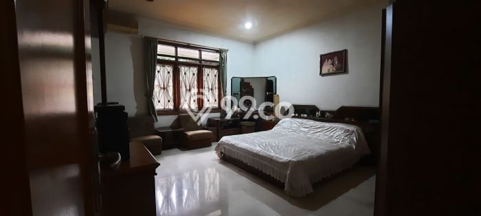 Hunian Berkelas LT 387m2m² / LB 360m2m² di Kompleks Perumahan Kopo, Bandung Hunian Berkelas LT 387m2m² / LB 360m2m² di Kompleks Perumahan Kopo, Bandung