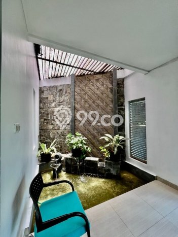 Ready to Use! Luxury House LT 247m2 Desain Elegan di BSD Kencana Loka Ready to Use! Luxury House LT 247m2 Desain Elegan di BSD Kencana Loka