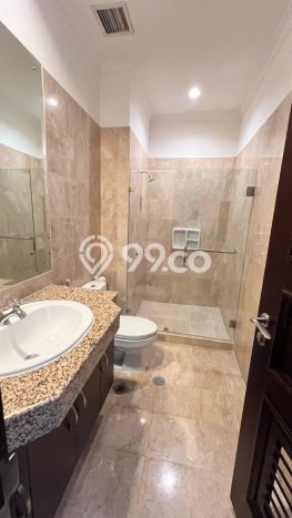 Apartemen Minimalis untuk Disewa, 4 Kamar di Jakarta Selatan Apartemen Minimalis untuk Disewa, 4 Kamar di Jakarta Selatan