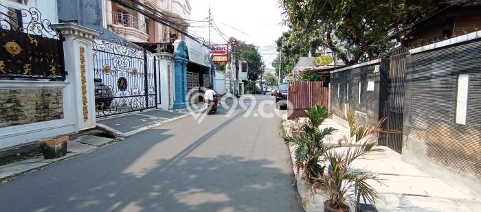 Hunian Mewah Dijual LT 376m2 di Senen, Jakarta Pusat Hunian Mewah Dijual LT 376m2 di Senen, Jakarta Pusat