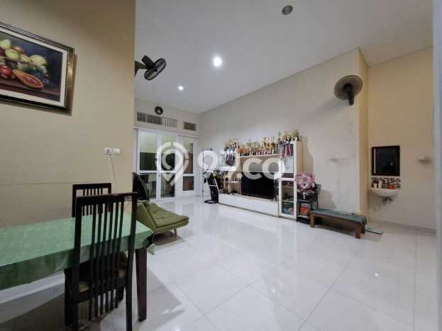 Dijual Rumah Luas Megah Dengan View Eksklusif di Pulogebang, Jakarta Timur Dijual Rumah Luas Megah Dengan View Eksklusif di Pulogebang, Jakarta Timur
