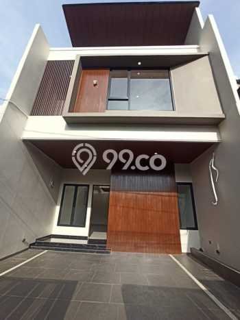 Rumah Luxury Modern Tanpa Renovasi di Rawamangun Jakarta Timur Rumah Luxury Modern Tanpa Renovasi di Rawamangun Jakarta Timur