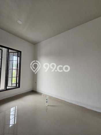 Jual Rumah Bagus Siap Huni LB 135m2 di Jatinegara, Jakarta Timur Jual Rumah Bagus Siap Huni LB 135m2 di Jatinegara, Jakarta Timur