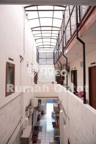 For Sale! Luxury House LT 426m2 Desain Elegan di Kuningan For Sale! Luxury House LT 426m2 Desain Elegan di Kuningan