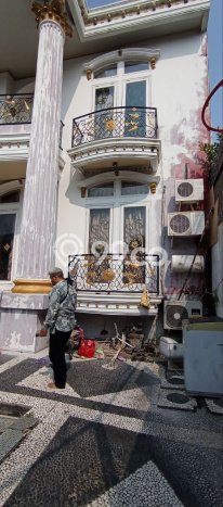 Rumah Elit LB 650m2 Siap Pakai Desain Elegan di Salemba, Jakarta Pusat Rumah Elit LB 650m2 Siap Pakai Desain Elegan di Salemba, Jakarta Pusat