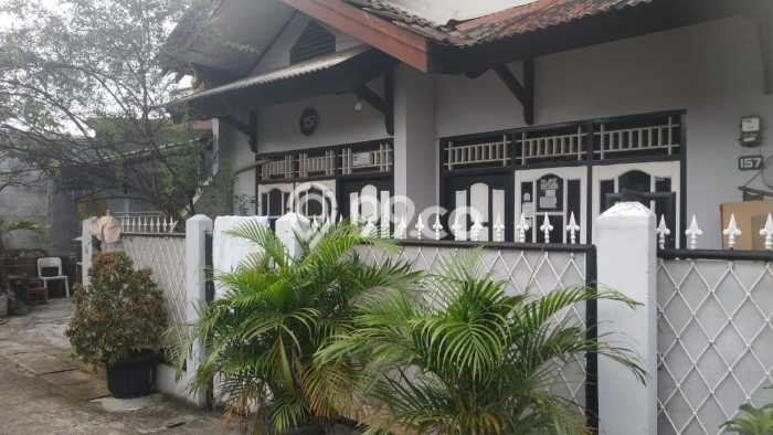 Rumah Luas Asri 6 KT Siap Pakai di Depok II Depok Rumah Luas Asri 6 KT Siap Pakai di Depok II Depok