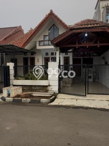 Disewakan! Rumah 4 Kamar Tidur &
2 Kamar Mandi di Sukmajaya, Depok Disewakan! Rumah 4 Kamar Tidur &
2 Kamar Mandi di Sukmajaya, Depok