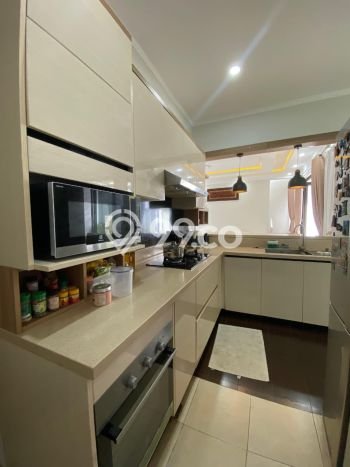 Hunian Mewah LB 177m2 Siap Huni Desain Elegan di Sektor 9-Bintaro, Tangerang Selatan Hunian Mewah LB 177m2 Siap Huni Desain Elegan di Sektor 9-Bintaro, Tangerang Selatan