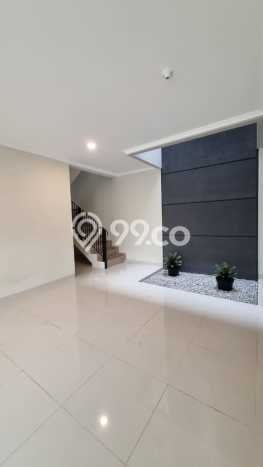Rumah Elit LB 170m2 Siap Pakai Desain Elegan di Bintaro, Tangerang Selatan Rumah Elit LB 170m2 Siap Pakai Desain Elegan di Bintaro, Tangerang Selatan