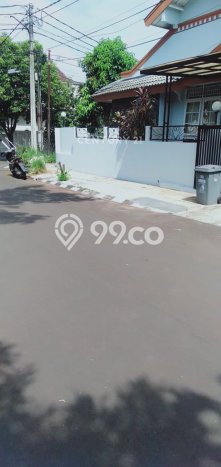 Rumah Luxury Modern Tanpa Renovasi di Sektor 9-Bintaro Tangerang Selatan Rumah Luxury Modern Tanpa Renovasi di Sektor 9-Bintaro Tangerang Selatan