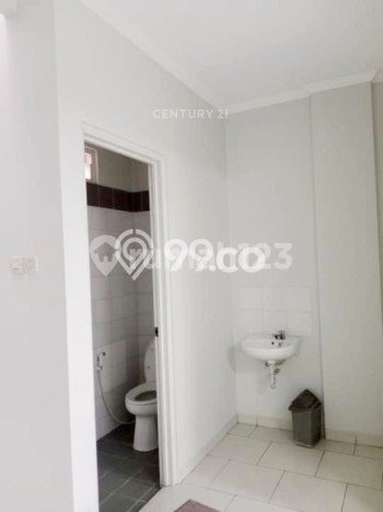 Unit Ruko Dijual di Jakarta Barat LT 88m2 & LB 221m2 Unit Ruko Dijual di Jakarta Barat LT 88m2 & LB 221m2