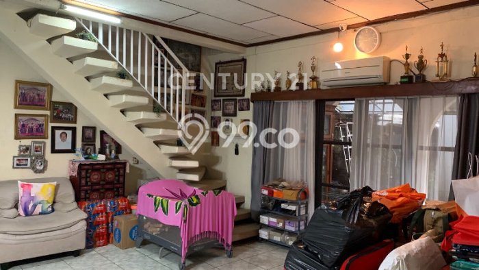 Rumah Elit Modern Siap Huni di Menteng Dalam Jakarta Selatan Rumah Elit Modern Siap Huni di Menteng Dalam Jakarta Selatan