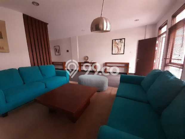 Rumah Elit LB 350m2 Siap Huni Desain Elegan di Setra Duta, Bandung Rumah Elit LB 350m2 Siap Huni Desain Elegan di Setra Duta, Bandung