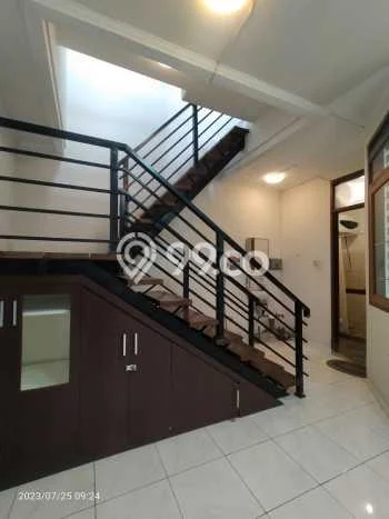 Rumah sewa siap huni 4 Kamar Tidur di BKR, Bandung Rumah sewa siap huni 4 Kamar Tidur di BKR, Bandung