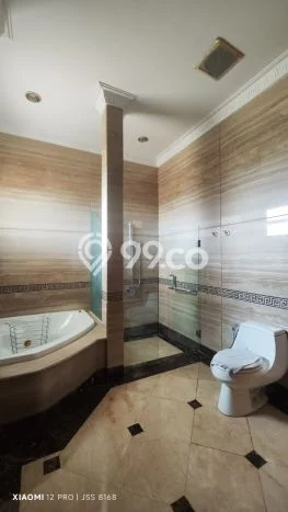 Ready to Use! Luxury House LT 1248m2 Desain Modern di Setiabudi Ready to Use! Luxury House LT 1248m2 Desain Modern di Setiabudi