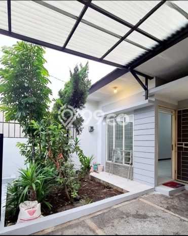 Dijual Hunian Rumah Terawat 3 Kamar di Taman Holis Indah, Bandung Dijual Hunian Rumah Terawat 3 Kamar di Taman Holis Indah, Bandung