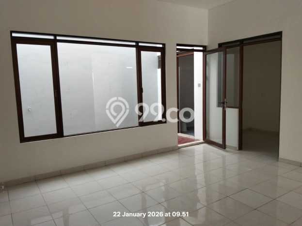 Disewakan! Rumah 4 Kamar Tidur &
2 Kamar Mandi di Peta, Bandung Disewakan! Rumah 4 Kamar Tidur &
2 Kamar Mandi di Peta, Bandung