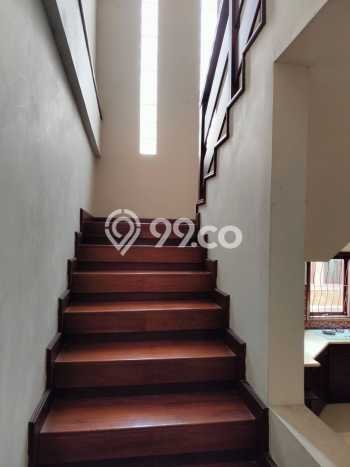 PROPERTI UNGGULAN! Rumah Strategis area Cipaku, Luas 331m2m² LB 104m2m² PROPERTI UNGGULAN! Rumah Strategis area Cipaku, Luas 331m2m² LB 104m2m²