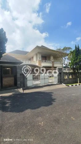Ready to Use! Luxury House LT 1248m2 Desain Modern di Setiabudi Ready to Use! Luxury House LT 1248m2 Desain Modern di Setiabudi