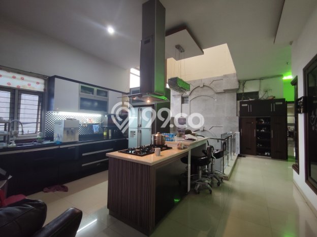 Unit Ruko Dijual di Regol Bandung Luas Tanah 478m2, Luas Bangunan 1500m2 Unit Ruko Dijual di Regol Bandung Luas Tanah 478m2, Luas Bangunan 1500m2