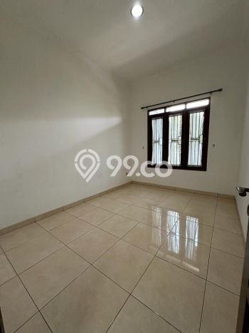 UNIT TERBATAS! Rumah area Batununggal, 4 KT, Luas 180m2m² LB 280m2m² UNIT TERBATAS! Rumah area Batununggal, 4 KT, Luas 180m2m² LB 280m2m²