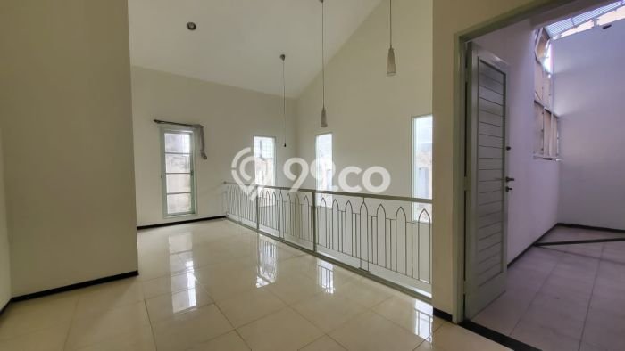 Rumah Eksklusif Siap Huni LT 216m2 di Bandung Kidul, Bandung Rumah Eksklusif Siap Huni LT 216m2 di Bandung Kidul, Bandung