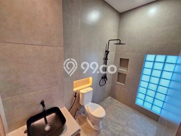Rumah Luxury Modern Siap Huni di BSD Kencana Loka Tangerang Rumah Luxury Modern Siap Huni di BSD Kencana Loka Tangerang