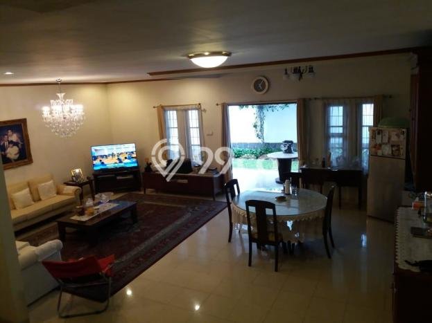 Rumah Eksklusif Dijual LT 300m2 di Cilandak, Jakarta Selatan Rumah Eksklusif Dijual LT 300m2 di Cilandak, Jakarta Selatan