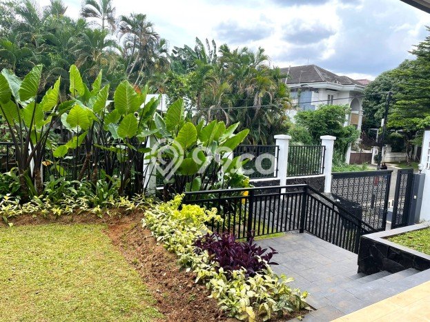 Jual Rumah Mewah Megah Dengan View Eksklusif di Pondok Indah, Jakarta Selatan Jual Rumah Mewah Megah Dengan View Eksklusif di Pondok Indah, Jakarta Selatan