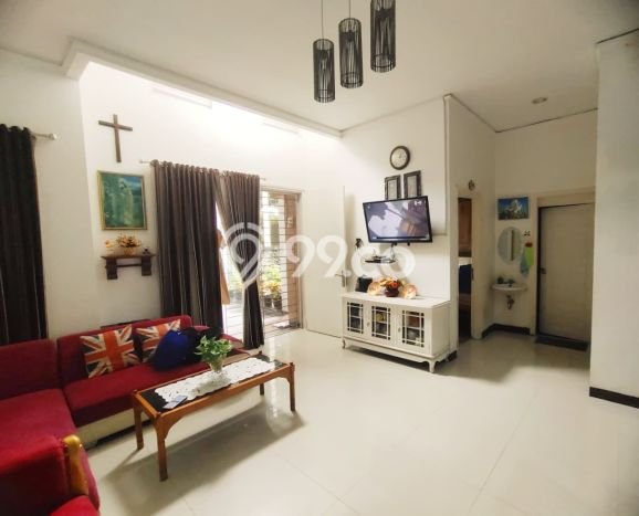 Rumah Modern 4 Kamar LT 128m2 di Villa Melati Mas Rumah Modern 4 Kamar LT 128m2 di Villa Melati Mas