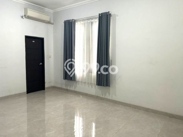 Rumah di Cinere, 4 KM, Akses Universitas, Luas 150m² LB 200m² Rumah di Cinere, 4 KM, Akses Universitas, Luas 150m² LB 200m²