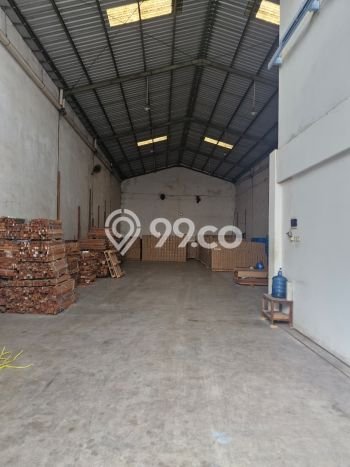 FOR SALE! Gudang di Driyorejo Gresik, LT 330m2, LB 400m2 FOR SALE! Gudang di Driyorejo Gresik, LT 330m2, LB 400m2