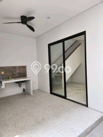 Dijual Cepat Rumah Bagus Siap Huni LB 160m2 di Rungkut, Surabaya Dijual Cepat Rumah Bagus Siap Huni LB 160m2 di Rungkut, Surabaya