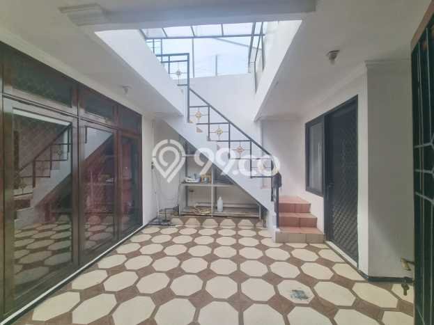 Jarang Ada! Rumah Kontrakan 3 Kamar Bagus Siap Huni Darmo permai Jarang Ada! Rumah Kontrakan 3 Kamar Bagus Siap Huni Darmo permai