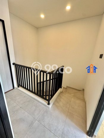 Rumah Modern Minimalis 3 Kamar Bisa Langsung Pindah di Ciputat Rumah Modern Minimalis 3 Kamar Bisa Langsung Pindah di Ciputat